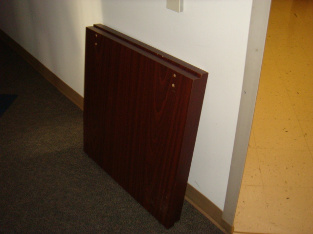10′ x 4′ racetrack table