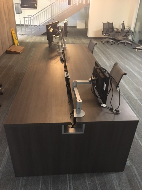 10’L Desk Ht Collaborative Table