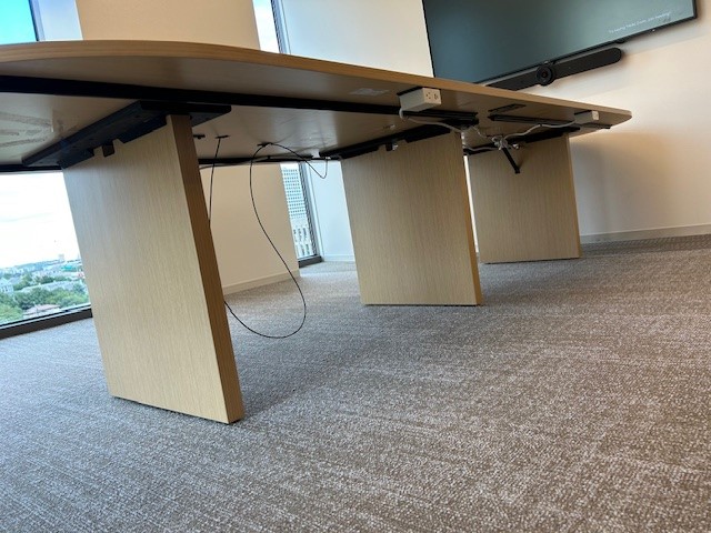 12′ x 4′ Racetrack Table
