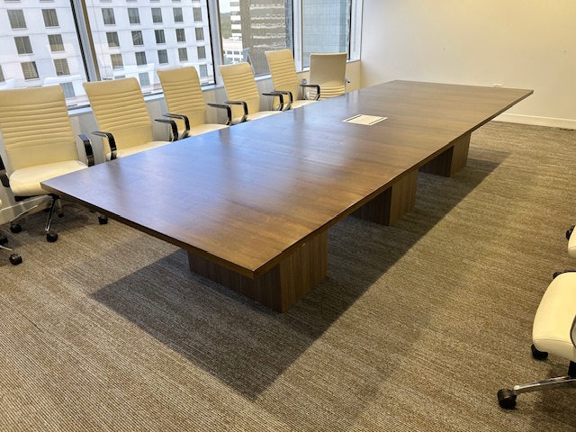 14’ x 5’ table w/power