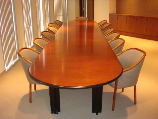 19 3/4′ x 4′ racetrack table