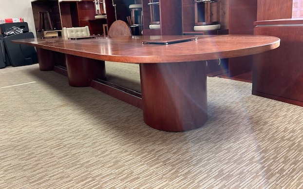 20’ x 5’ Table w/power