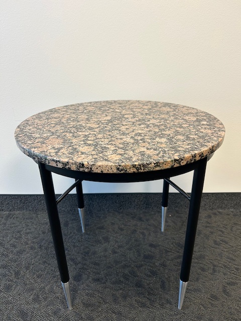 22″Dia. Round Table