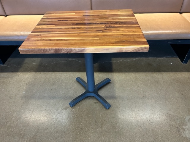 30” x 24″ Breakroom Table