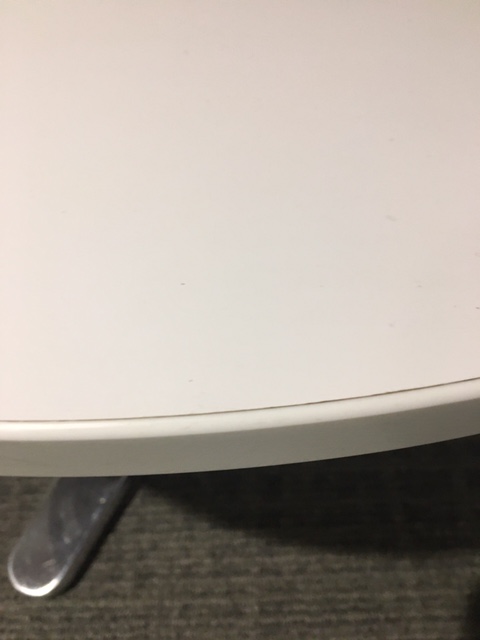 32″ Round Coffee Table