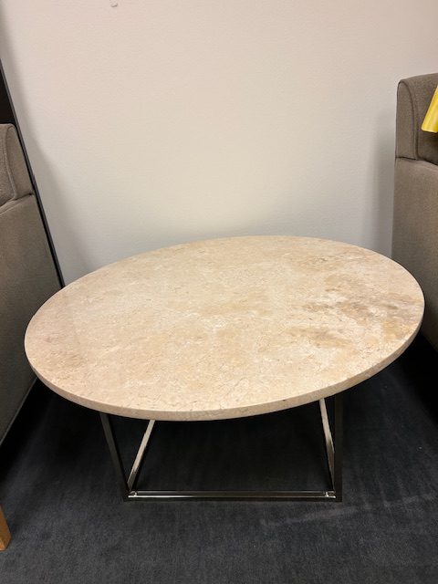 34” round coffee table