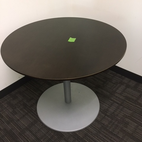 36” round table