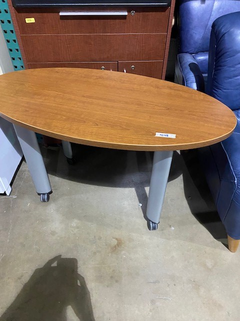 4’ x 2’ mobile oval table