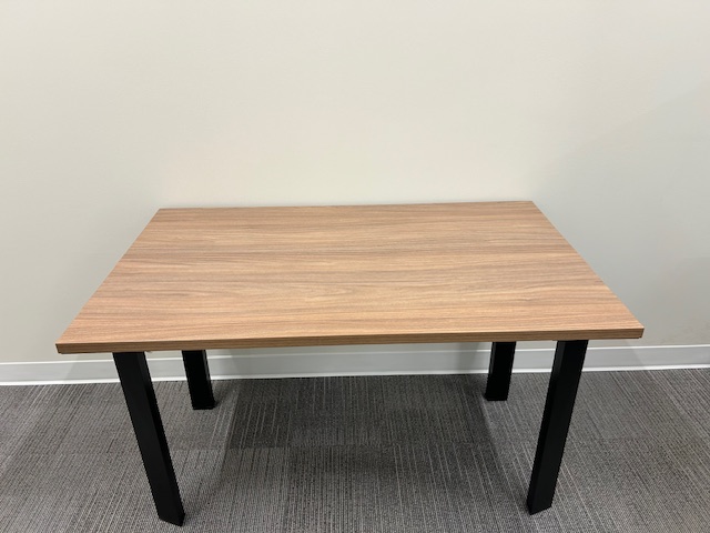 4′ x 29” x 27.5”H Table