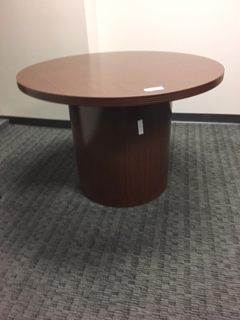 42” Dia. Cherry table