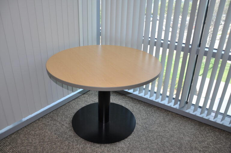 42″ Round Maple Table