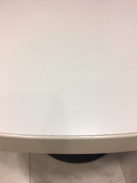 42″ round table