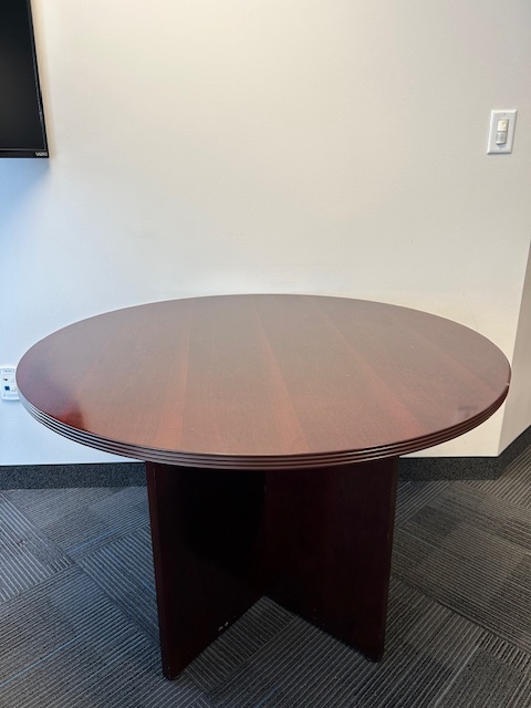 42” Round Table