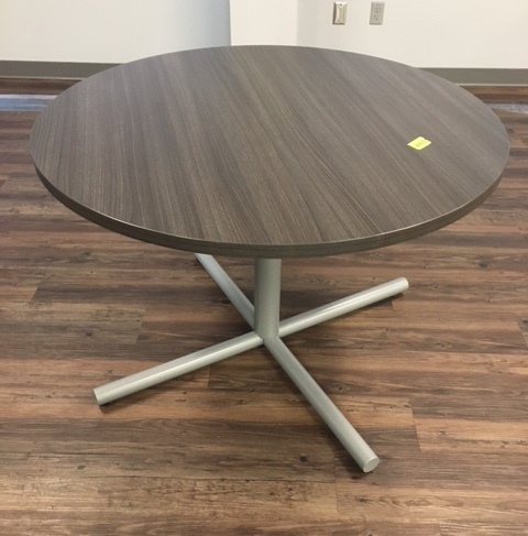 42″ Round Table