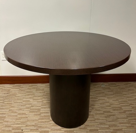 42” Round table