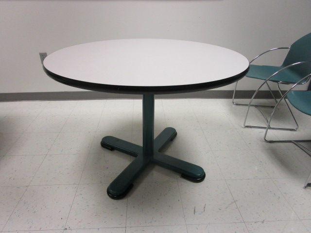 42″Dia. Breakroom table