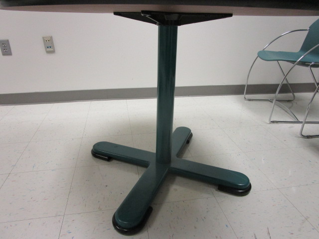 42″Dia. Breakroom table