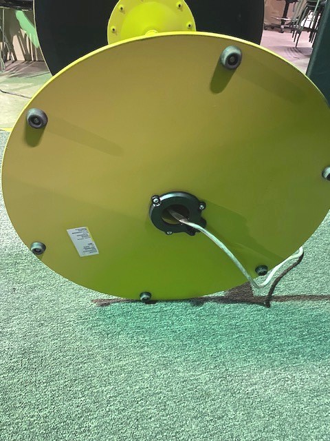 42″H Round Table w/power