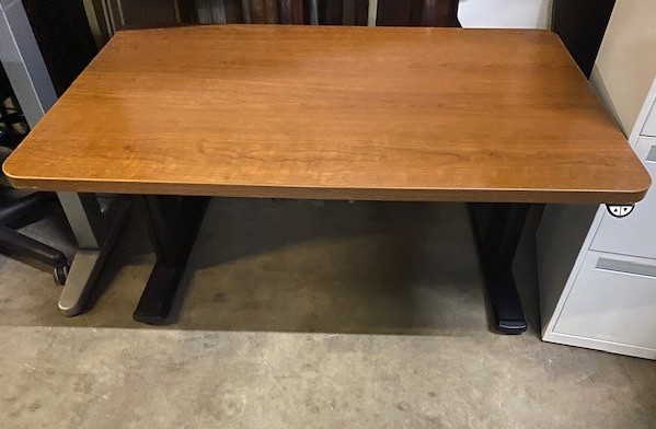 46″ x 29″ Sit/Stand Desk