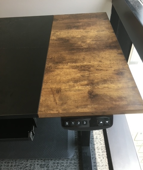 47” x 23” Sit/Stand Desk