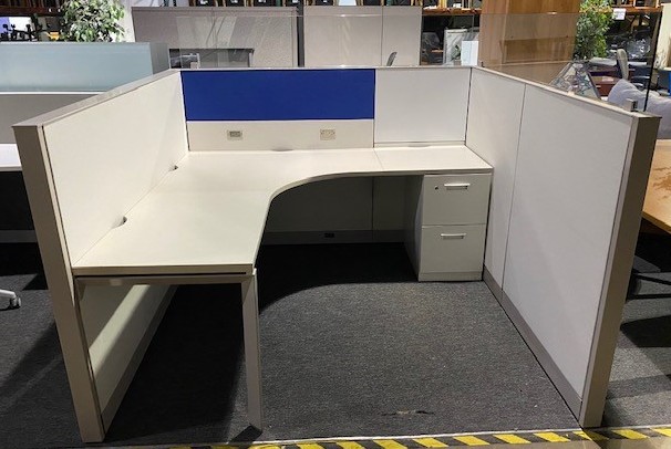 48″H Steelcase Answer stations
