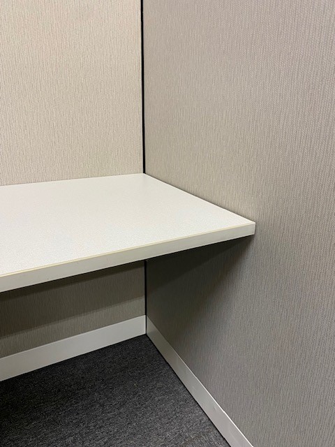 4’W x 53″H Answer Telemarketing station