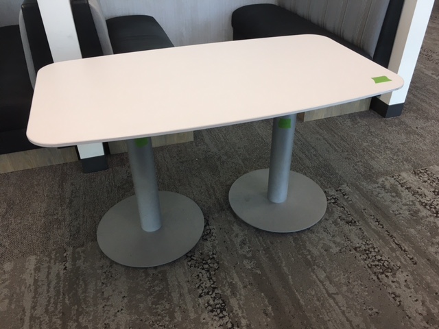 52″ x 30″ Boat shape table