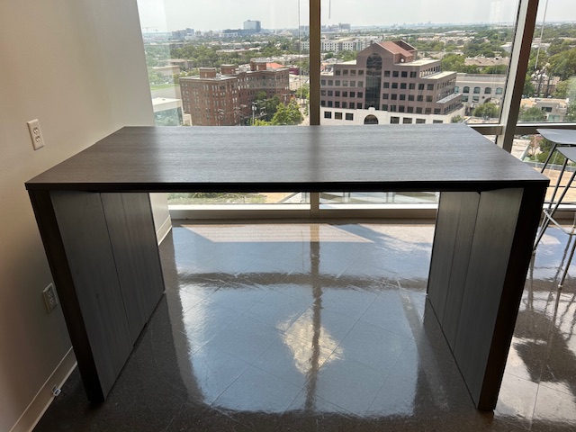 6′ Collaboration table