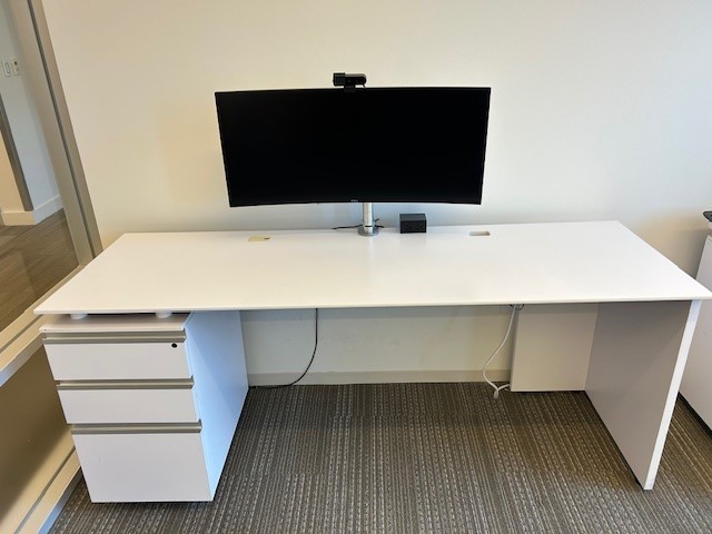 6′ x 2′ Single Pedestal Desk