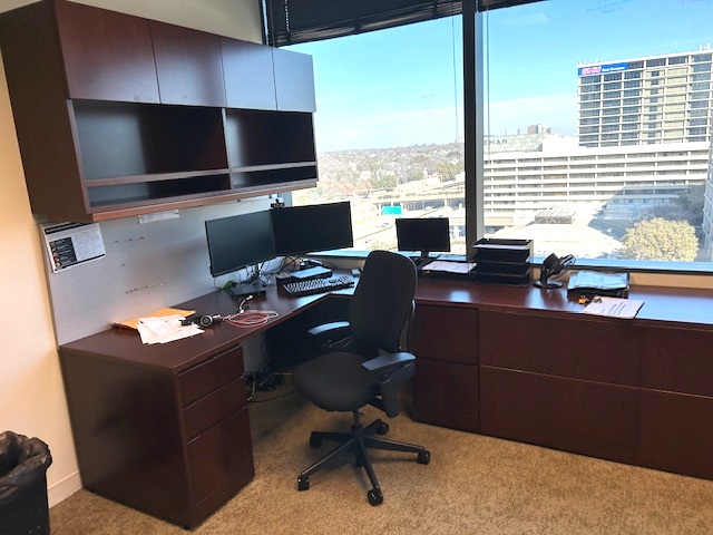 6′ x 5.5′ Knoll L shape desk