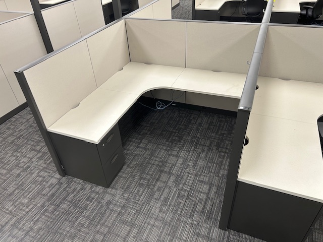 6′ x 6′ x 54″H Answer stations