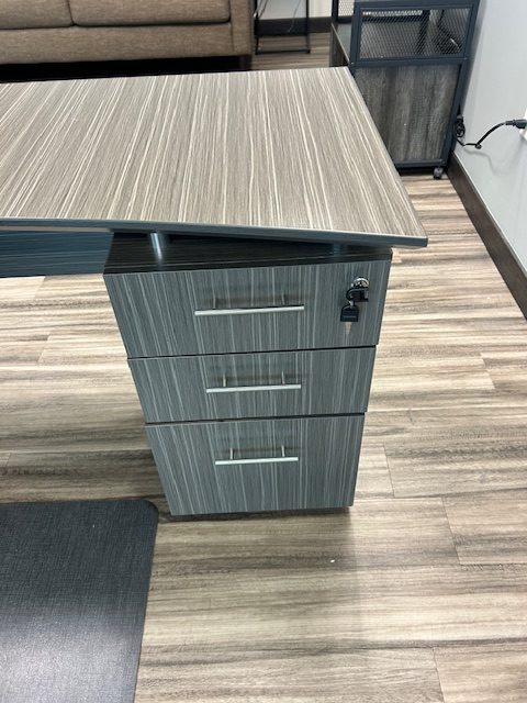 6′ x 7′ Safco Receptionist Desk