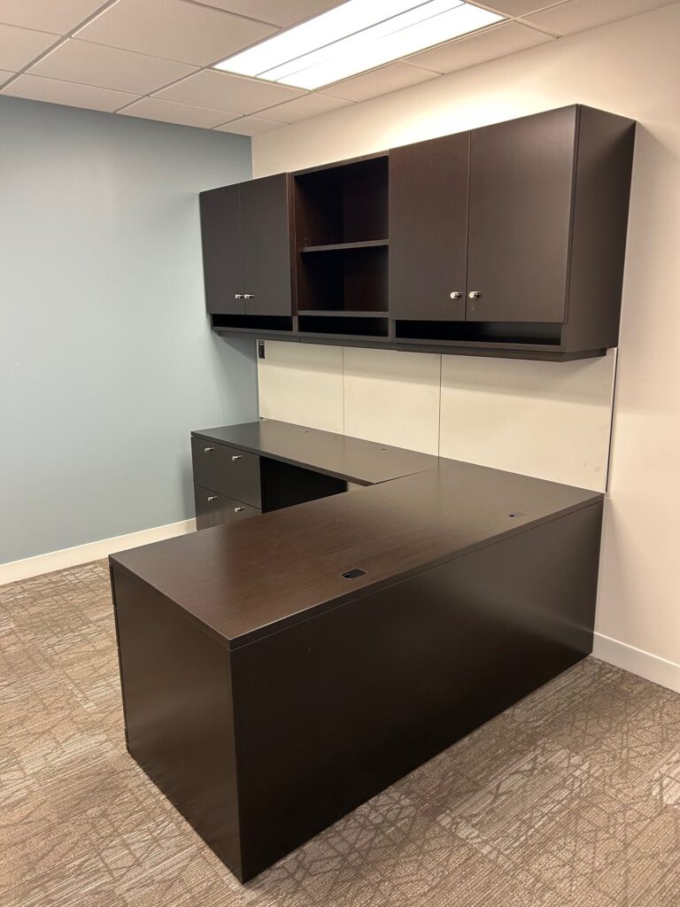 6′ x 8′ Knoll L shape