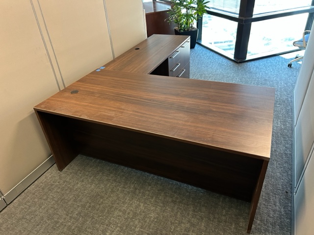 6’ x 8’ L Shape Indiana Desk