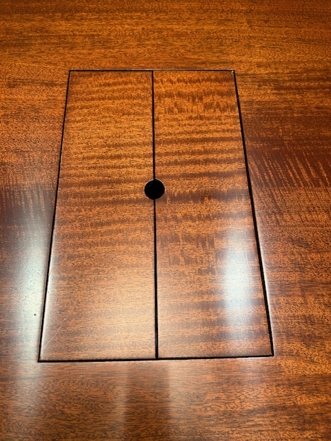 60” Round table w/power
