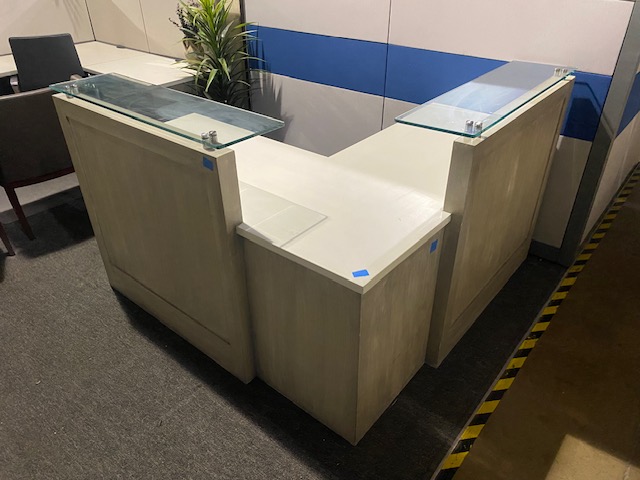 64”x 64” Receptionist Desk