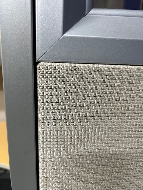 66″H Answer station