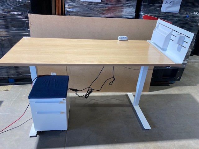 68″ x 28 3/4″ Sit/Stand Desk