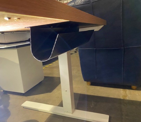 68″ x 28 3/4″ Sit/Stand Desk