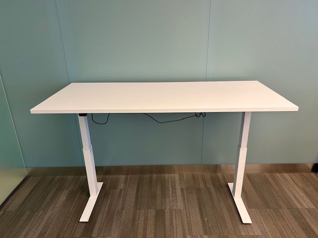 69″ x 30″ sit/stand desk