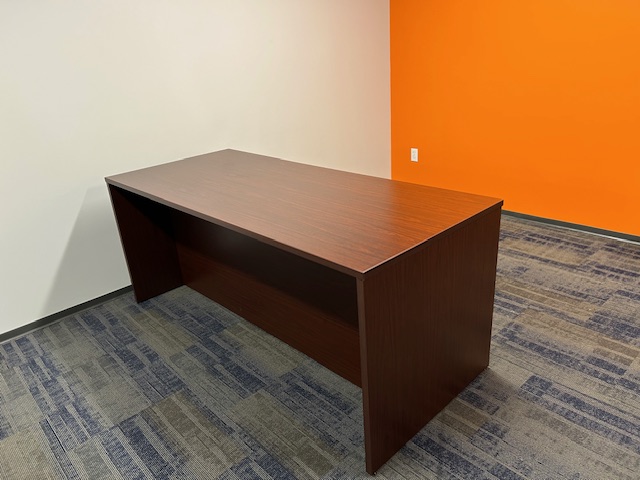 7’ Collaboration Table – counter ht.