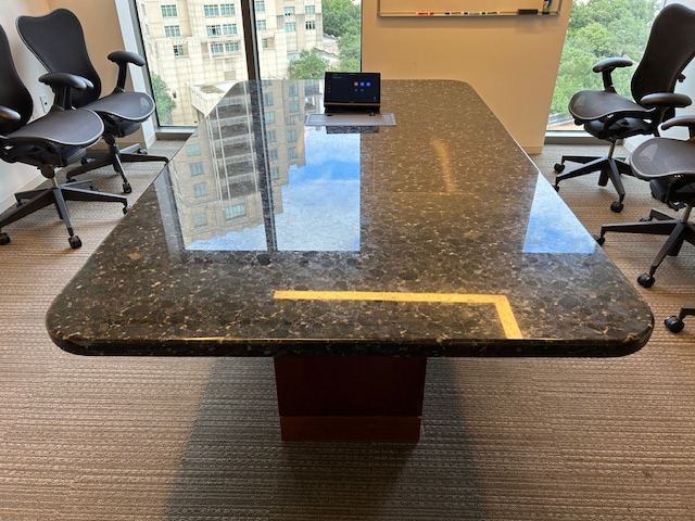 7′ x 4′ marble table w/power