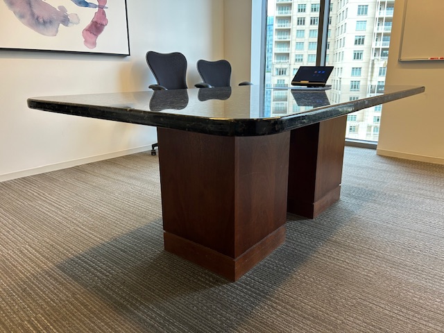 7′ x 4′ marble table w/power
