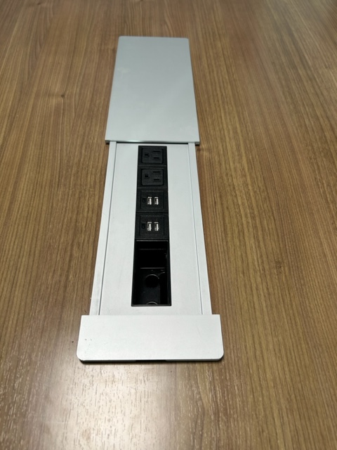 71” x 53” Multimedia table
