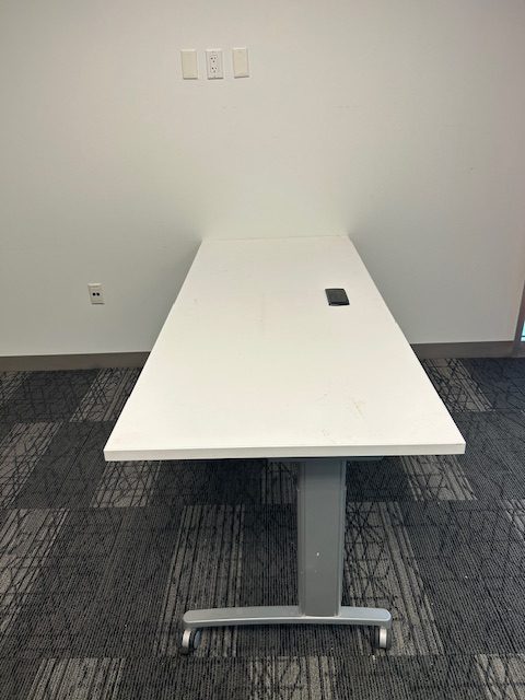 72” x 30” nesting table w/power