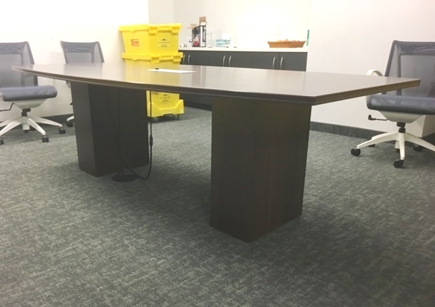 8’ x 4’ Boatshape Table