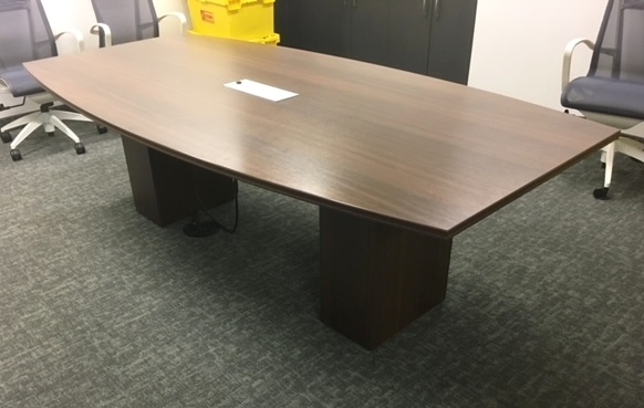 8’ x 4’ Boatshape Table