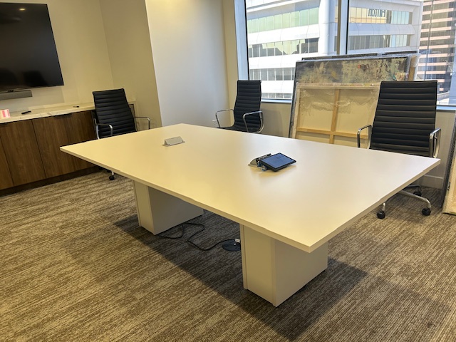 8’ x 4’ Table w/power