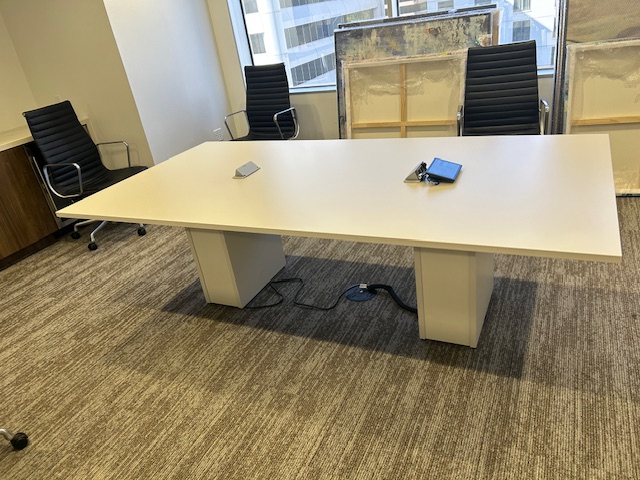 8’ x 4’ Table w/power