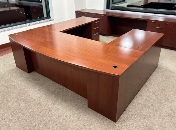 8’L x 8’W x 6.5’L U shape